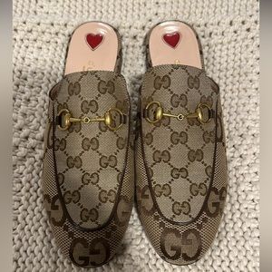 Gucci slip on